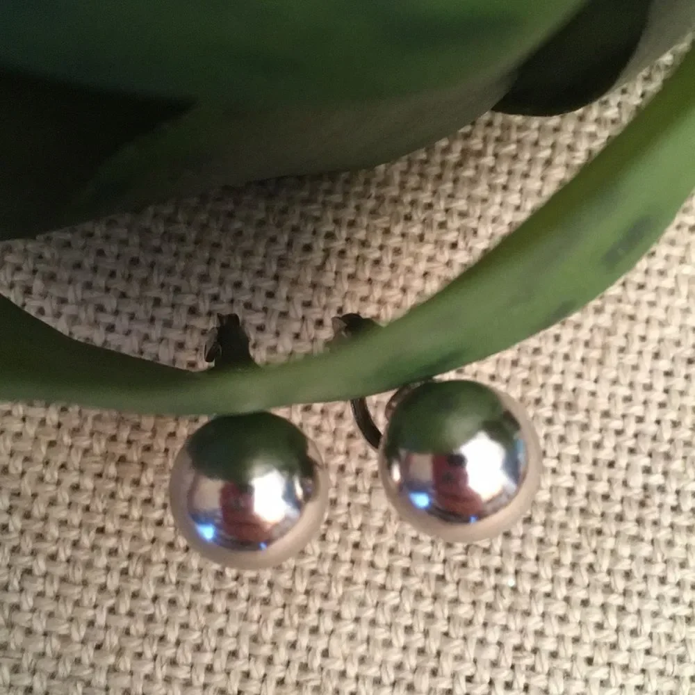 Silvertone 9-10mm Ball Clip Earrings